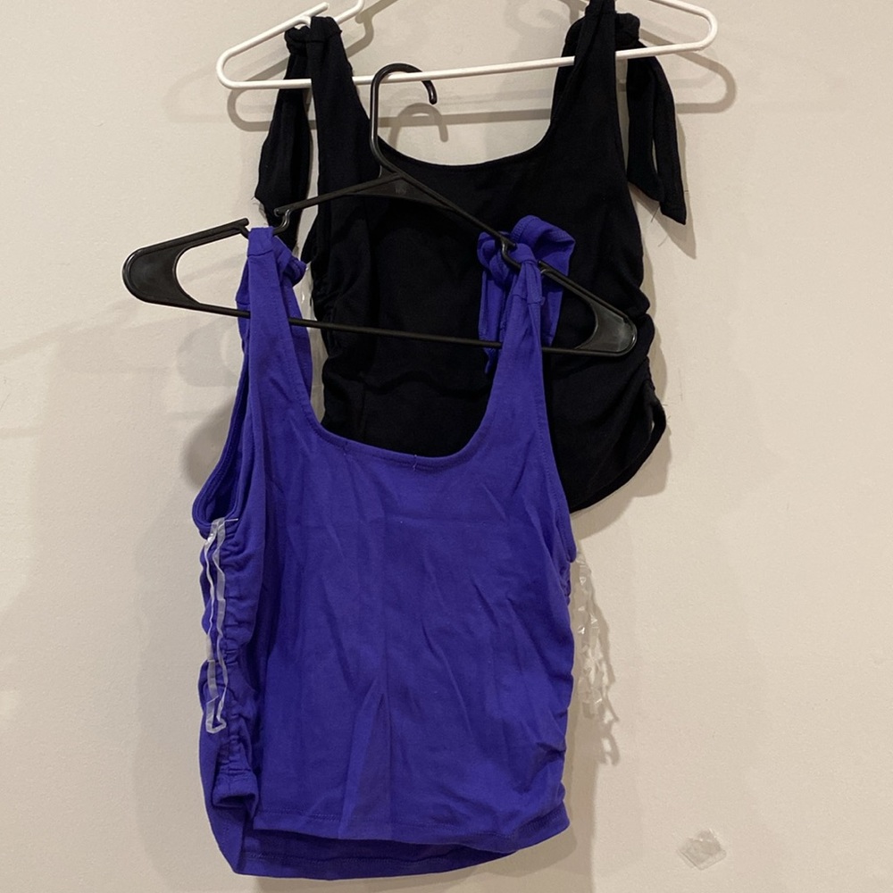 2 set tops - Picture 2 of 3